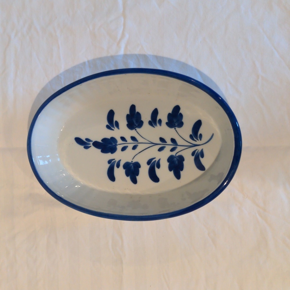 Viana Do Castelo Blue & White hand painted pottery - Picture 2 of 7